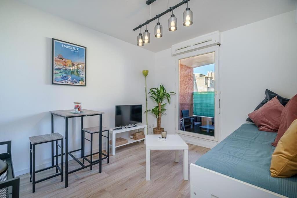 Appartement Climatise Avec Terrasse Tout Equipe A 5Min De La Gare St Charles Marseilles Buitenkant foto